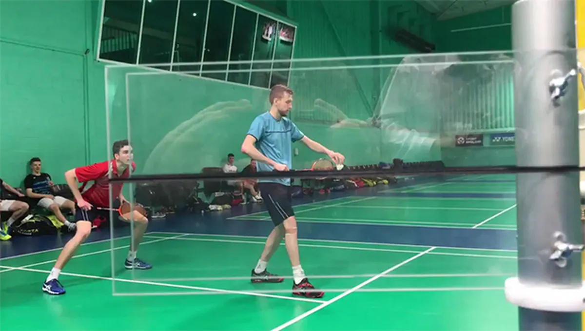 Badminton Service Rules on How to Serve